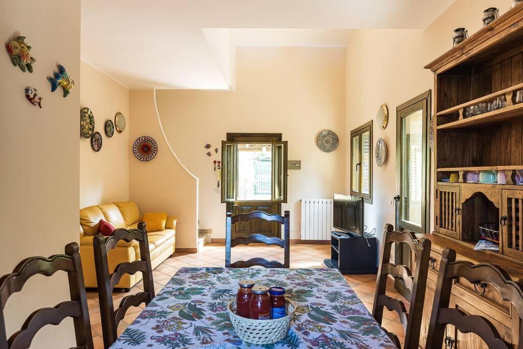Vila Casa Al Mare Dei 7 Emiri Cefalù Exteriér fotografie