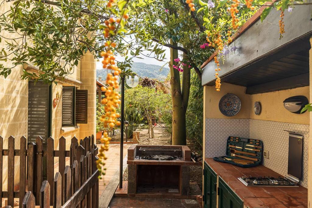 Vila Casa Al Mare Dei 7 Emiri Cefalù Exteriér fotografie